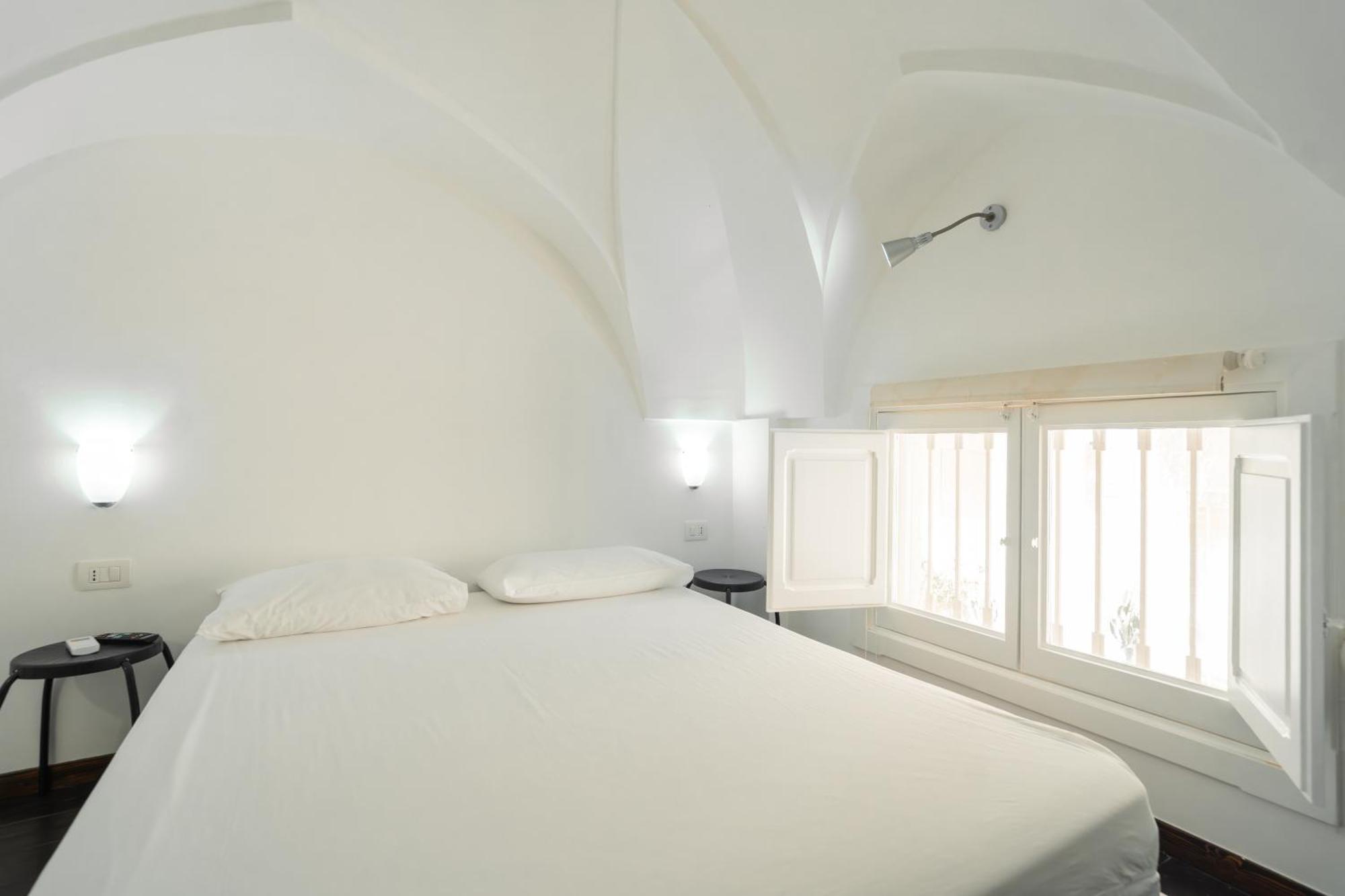 Donna Cristina Historic Apartment Lecce Extérieur photo